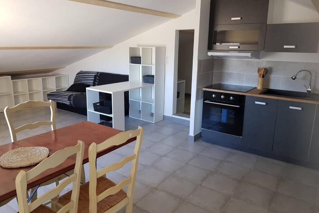 Vila Le Calme En Provence Tulette Exteriér fotografie
